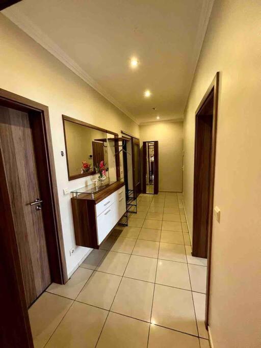 Modernes Appartement In Guter Lage In เอสเซน ภายนอก รูปภาพ